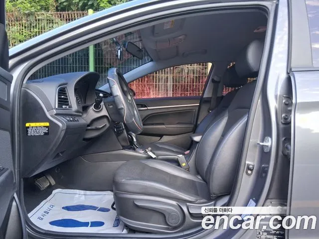 Hyundai Avante 2016 thumb 7