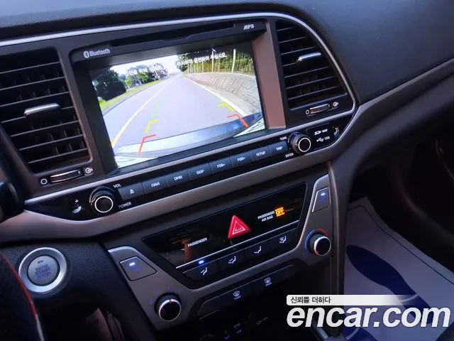 Hyundai Avante 2016 thumb 9