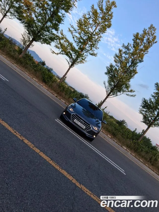 Hyundai Avante 2016 thumb 12
