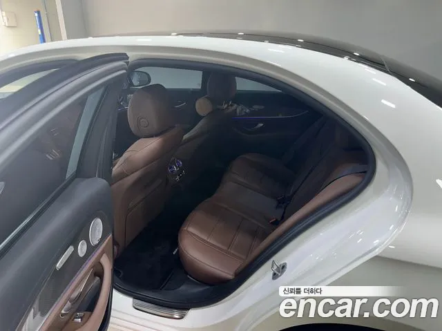 Mercedes-Benz E-Класс 2020 thumb 8