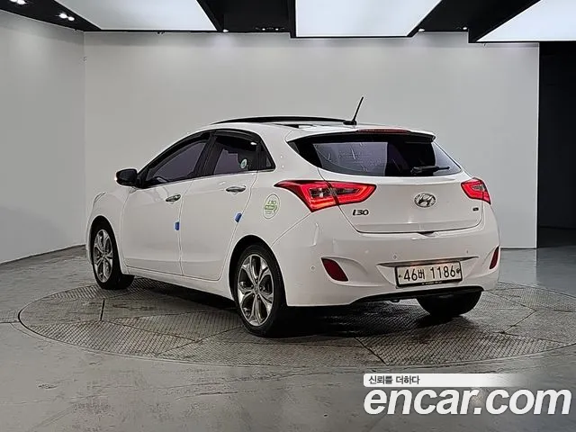 Hyundai i30 2012 thumb 3