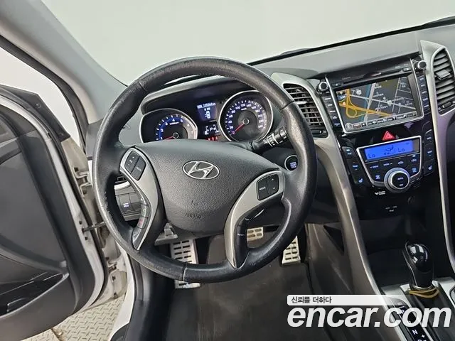 Hyundai i30 2012 thumb 9
