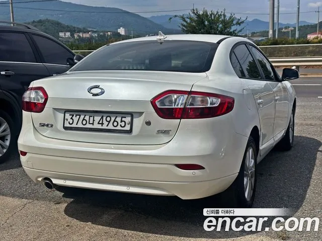Renault-KoreaSamsung Fluence 2015 thumb 4