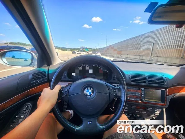 BMW 5-Series 1999 thumb 4