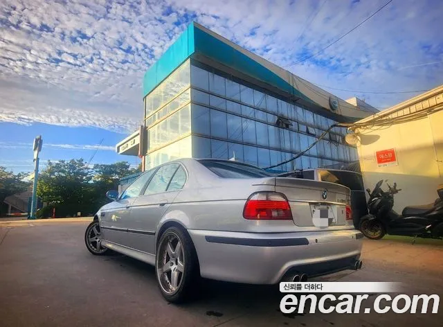 BMW 5-Series 1999 thumb 6