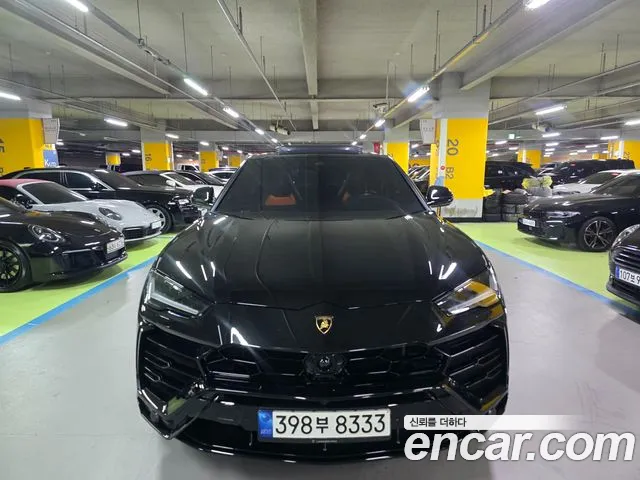 Lamborghini Urus 2021 thumb 11