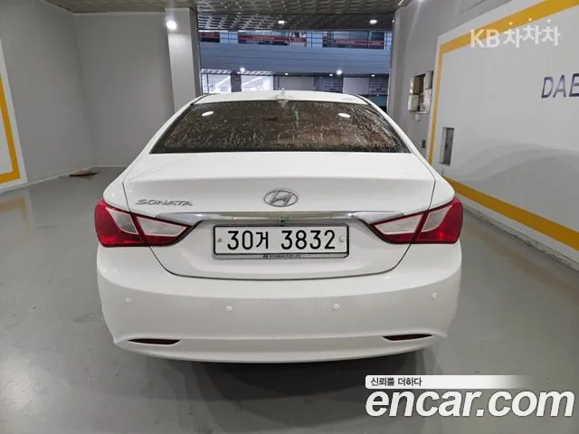Hyundai Sonata 2009 thumb 4