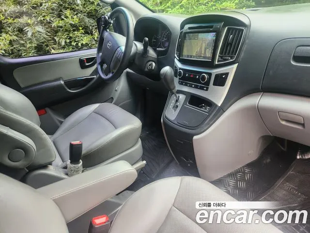 Hyundai Starex 2018 thumb 9