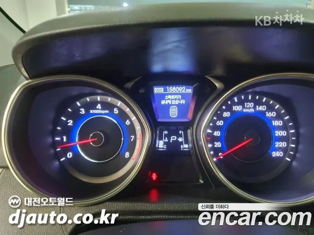 Hyundai Avante 2012 thumb 7