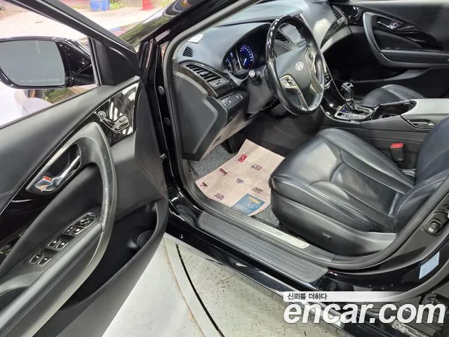 Hyundai Grandeur 2011 thumb 10