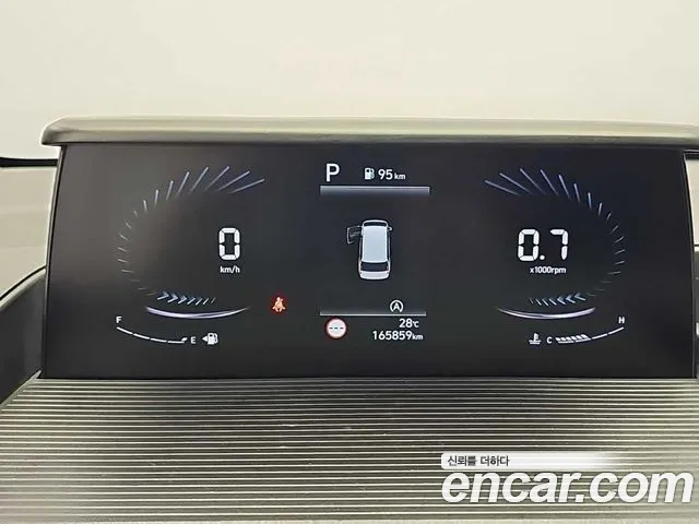 Hyundai Staria 2021 thumb 6