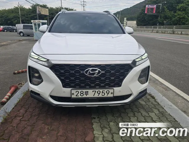 Hyundai Santa Fe 2018 thumb 3