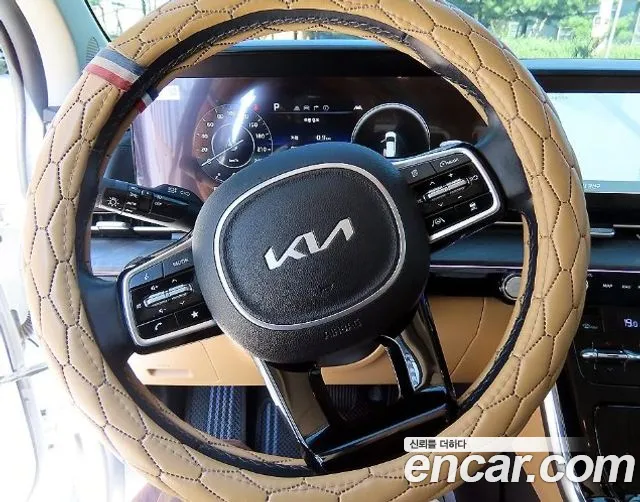Kia Carnival 2022 thumb 9