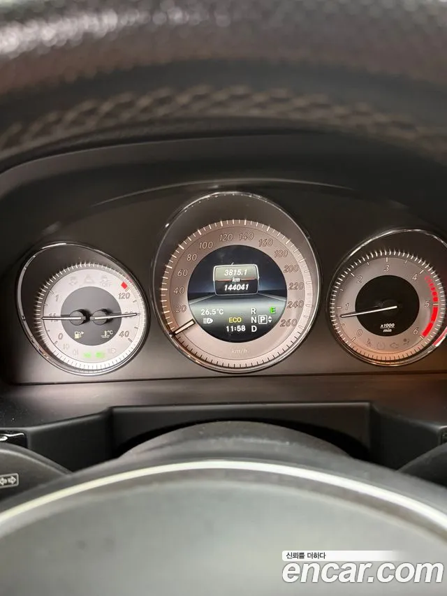 Mercedes-Benz GLK-Class 2015 thumb 8