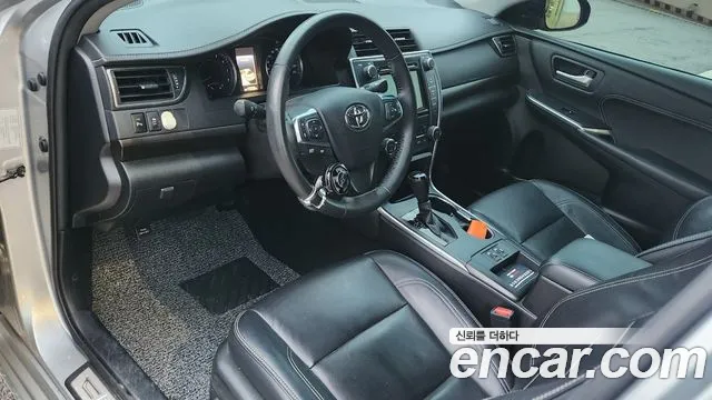 Toyota Camry 2016 thumb 7