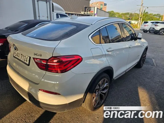 BMW X4 2015 thumb 3