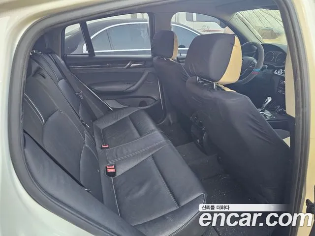 BMW X4 2015 thumb 10