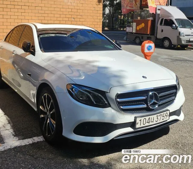 Mercedes-Benz E-Класс 2020 thumb 2