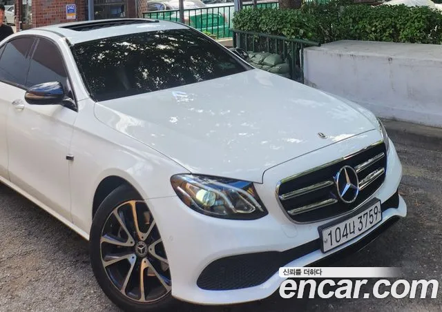Mercedes-Benz E-Класс 2020 thumb 4