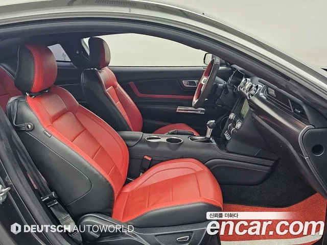 Ford Mustang Mach-E 2018 thumb 10