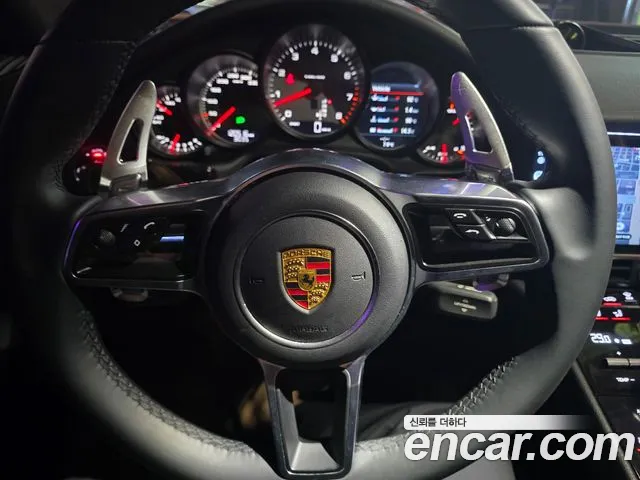 Porsche Panamera 2010 thumb 11
