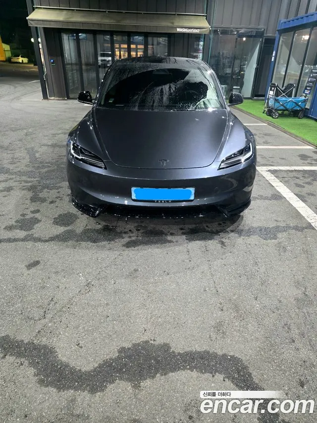 Tesla Model 3 2024 thumb 3