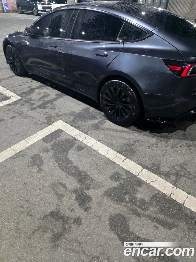 Tesla Model 3 2024 thumb 6