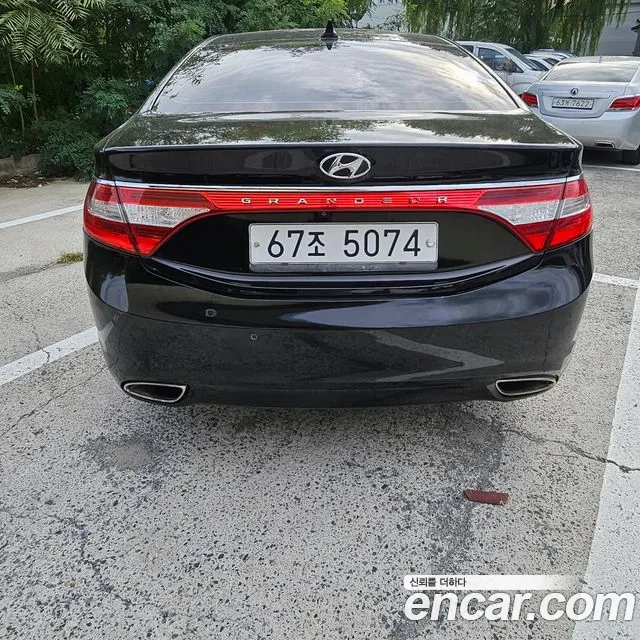 Hyundai Grandeur 2013 thumb 4