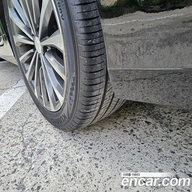 Hyundai Grandeur 2013 thumb 6