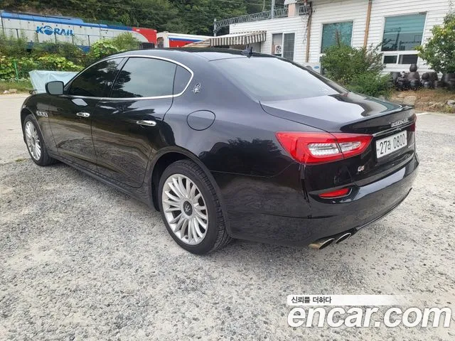 Maserati Quattroporte 2015 thumb 5