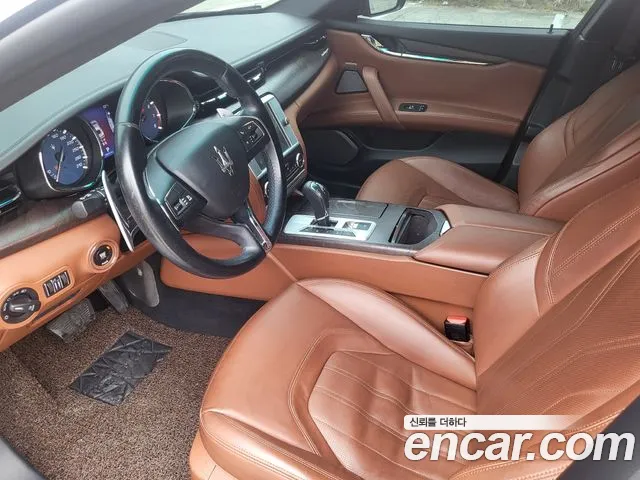 Maserati Quattroporte 2015 thumb 9