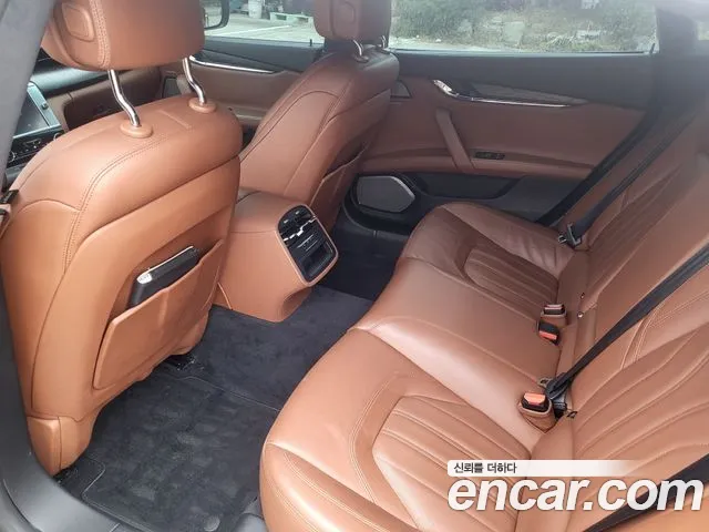 Maserati Quattroporte 2015 thumb 10