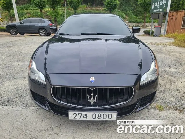 Maserati Quattroporte 2015 thumb 11