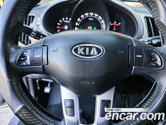 Kia Sportage 2010 thumb 9