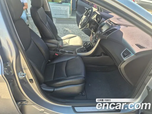 Hyundai Avante 2014 thumb 6
