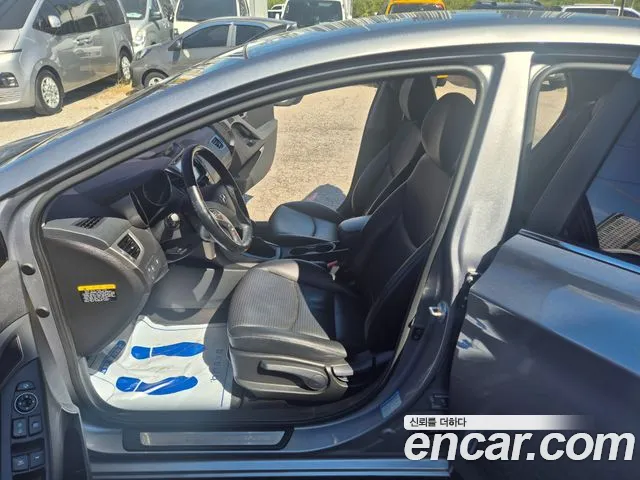 Hyundai Avante 2014 thumb 9