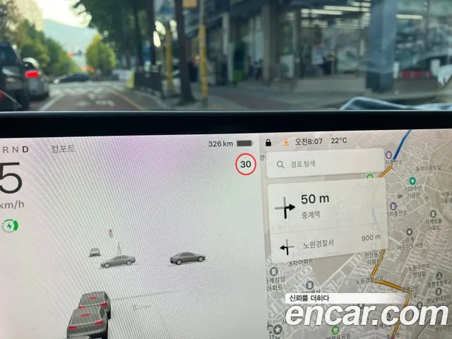 Tesla Model 3 2020 thumb 9