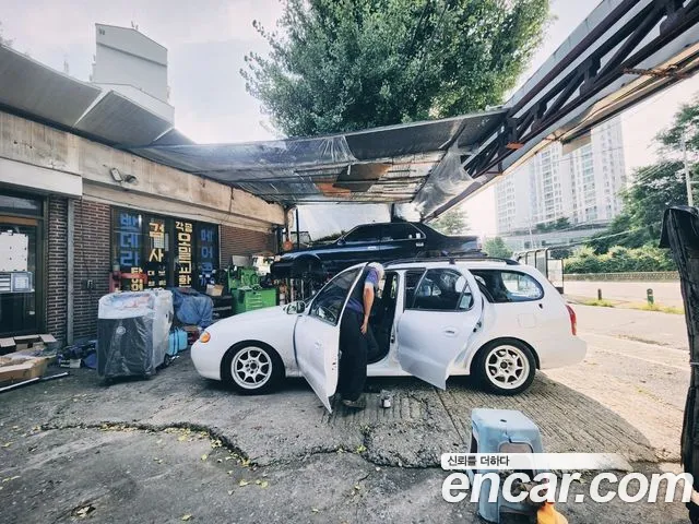 Hyundai Avante 1996 thumb 8
