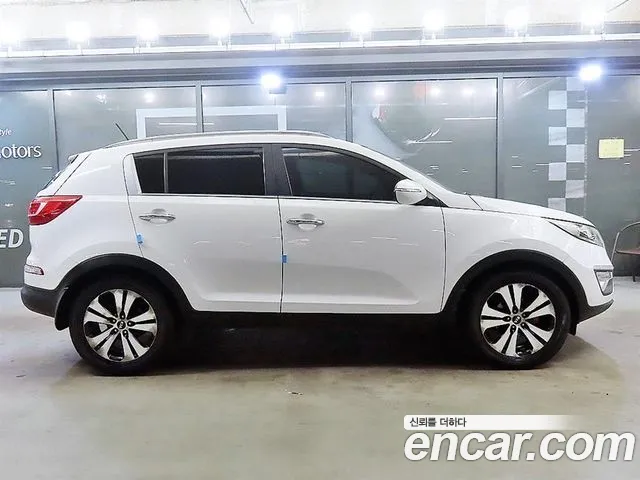 Kia Sportage 2010 thumb 3
