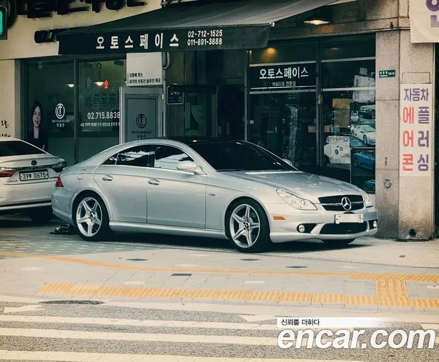 Mercedes-Benz CLS-Class 2006 thumb 2
