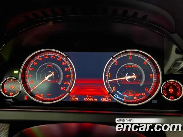 BMW 6-Series 2016 thumb 9