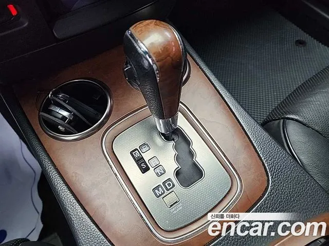 KG_Mobility_Ssangyong Chairman 2015 thumb 9