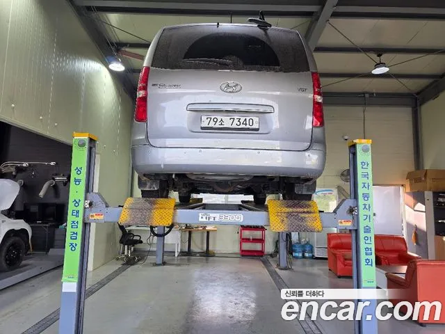 Hyundai Starex 2016 thumb 2