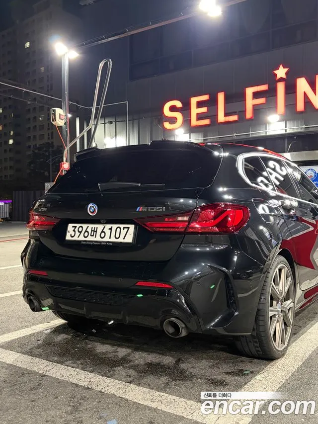 BMW 1-Series 2022 thumb 2