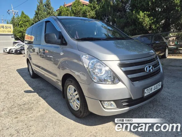 Hyundai Starex 2017 thumb 3