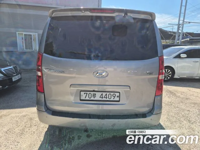 Hyundai Starex 2017 thumb 4
