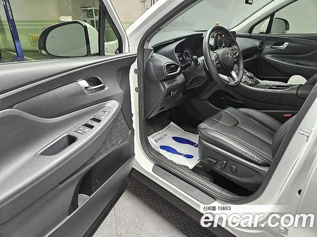 Hyundai Santa Fe 2023 thumb 5