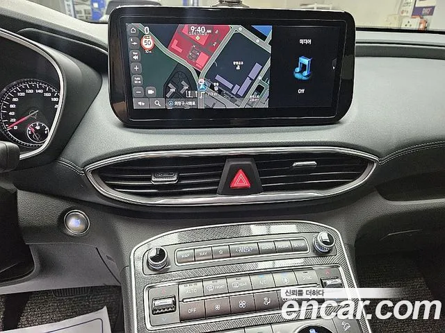 Hyundai Santa Fe 2023 thumb 9