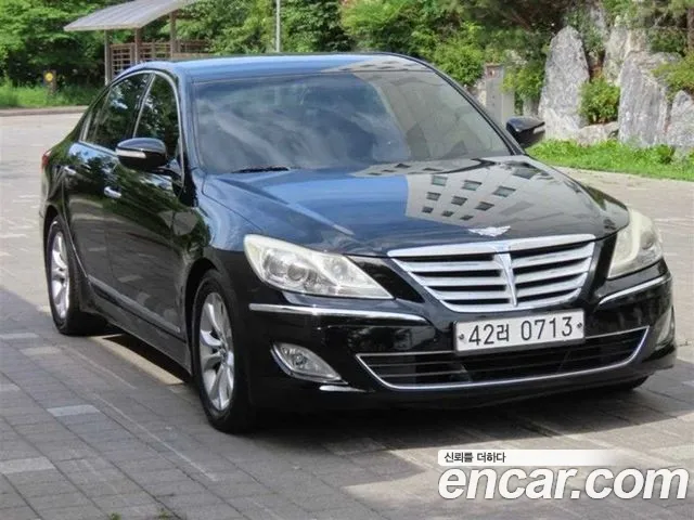 Hyundai Genesis 2013 thumb 2