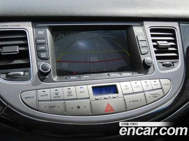 Hyundai Genesis 2013 thumb 9